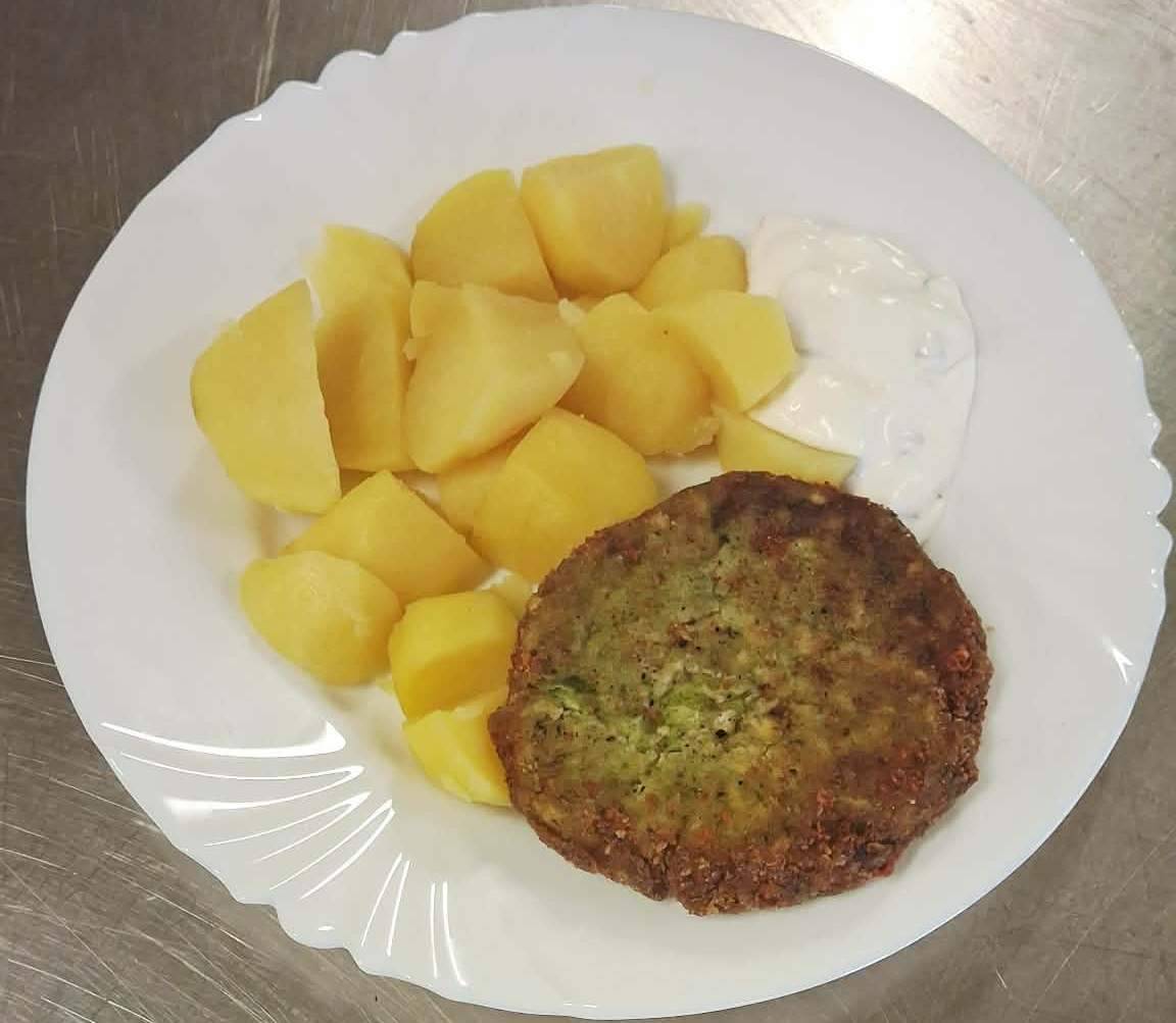 Brokolicový karbanátek se sýrem